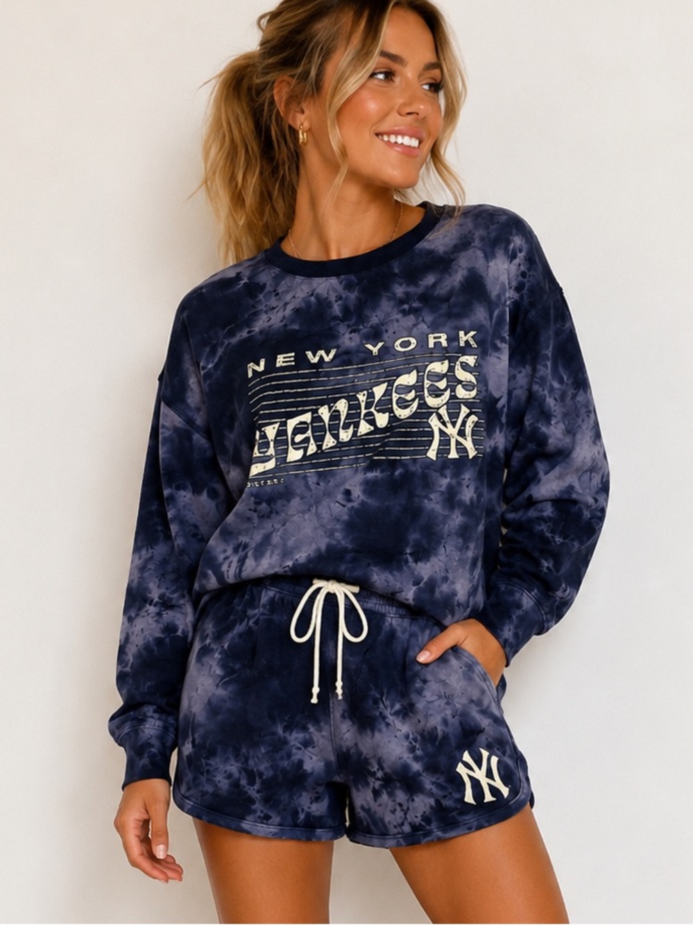 NWT New York Yankees MLB Blue Tie Dye Sweatshirt Shorts Lounge Set Large